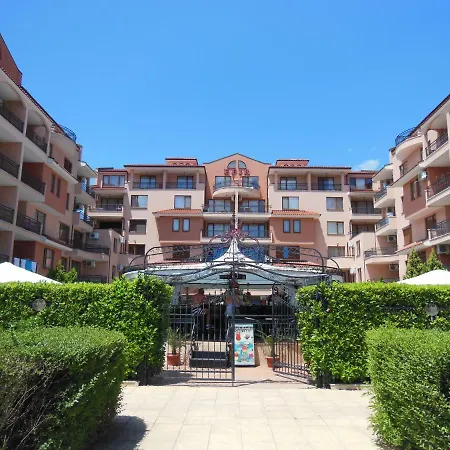 Efir Holiday Village * סאני ביץ'